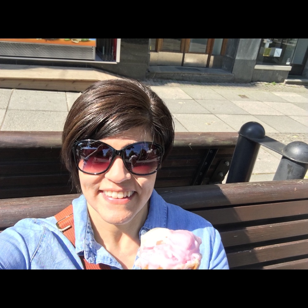 Meet your Posher, Yvonne